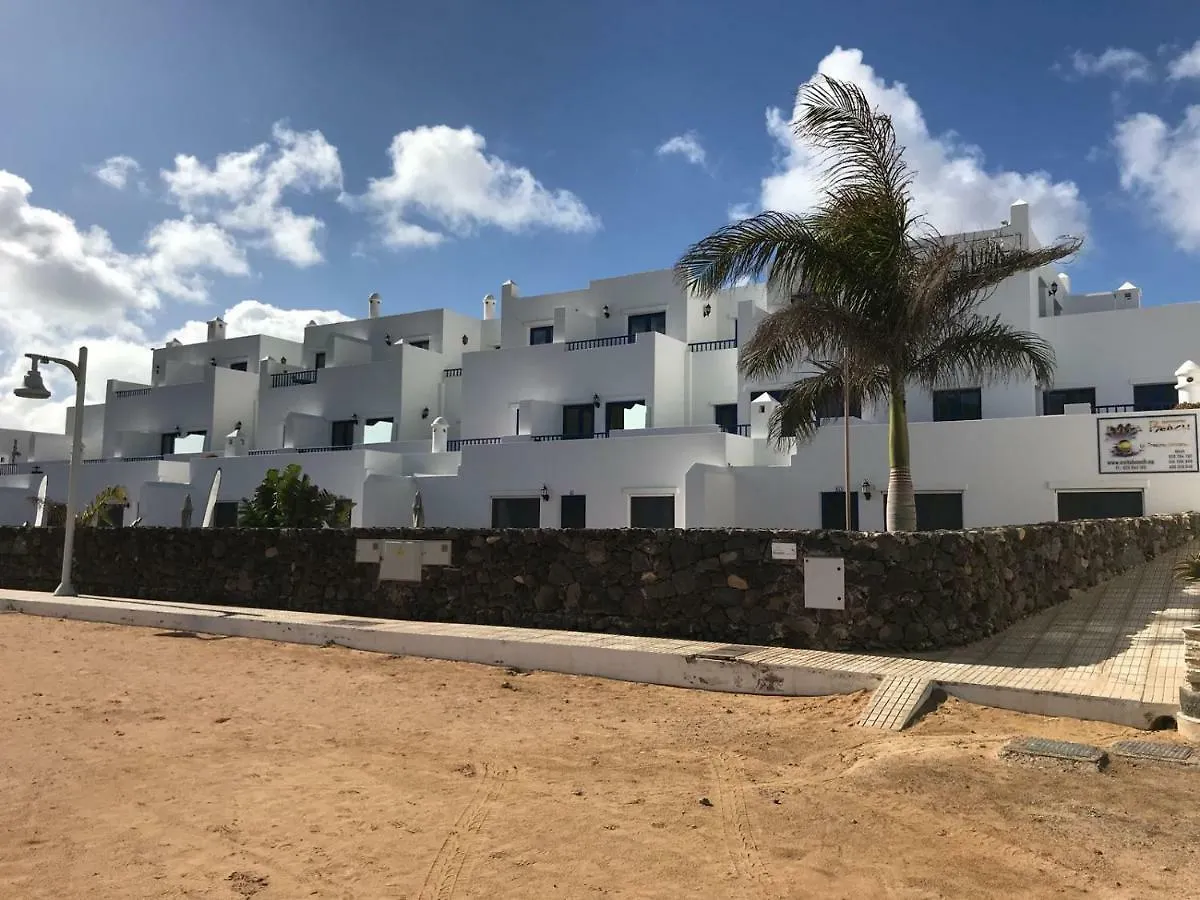 Apartment La Graciosa Magnolia Evita Beach, Frente Mar Caleta de Sebo Spain
